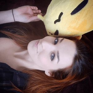 LeeniOfficial